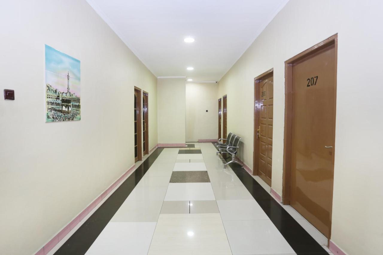 Spot On 2358 Aster Homestay Melati Экстерьер фото