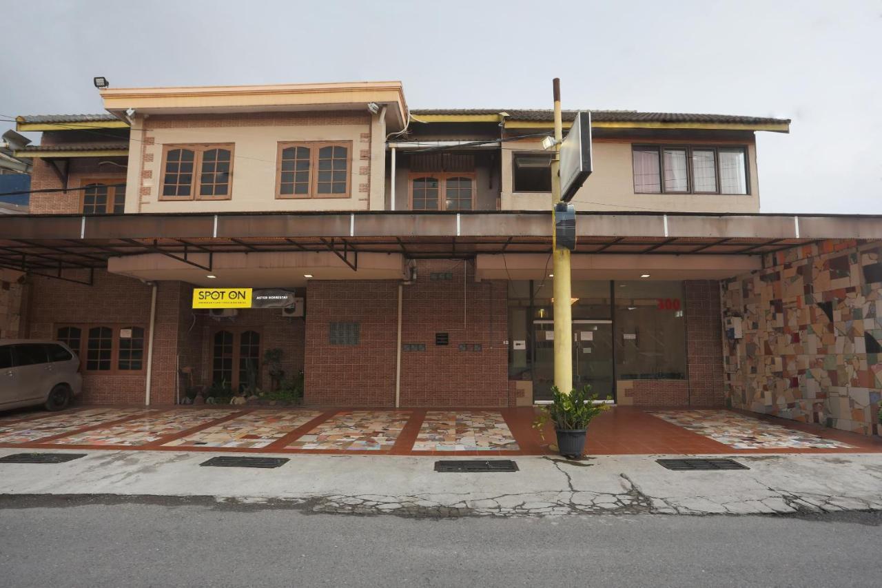 Spot On 2358 Aster Homestay Melati Экстерьер фото