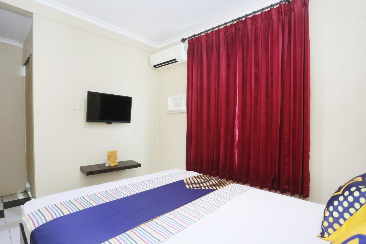 Spot On 2358 Aster Homestay Melati Экстерьер фото