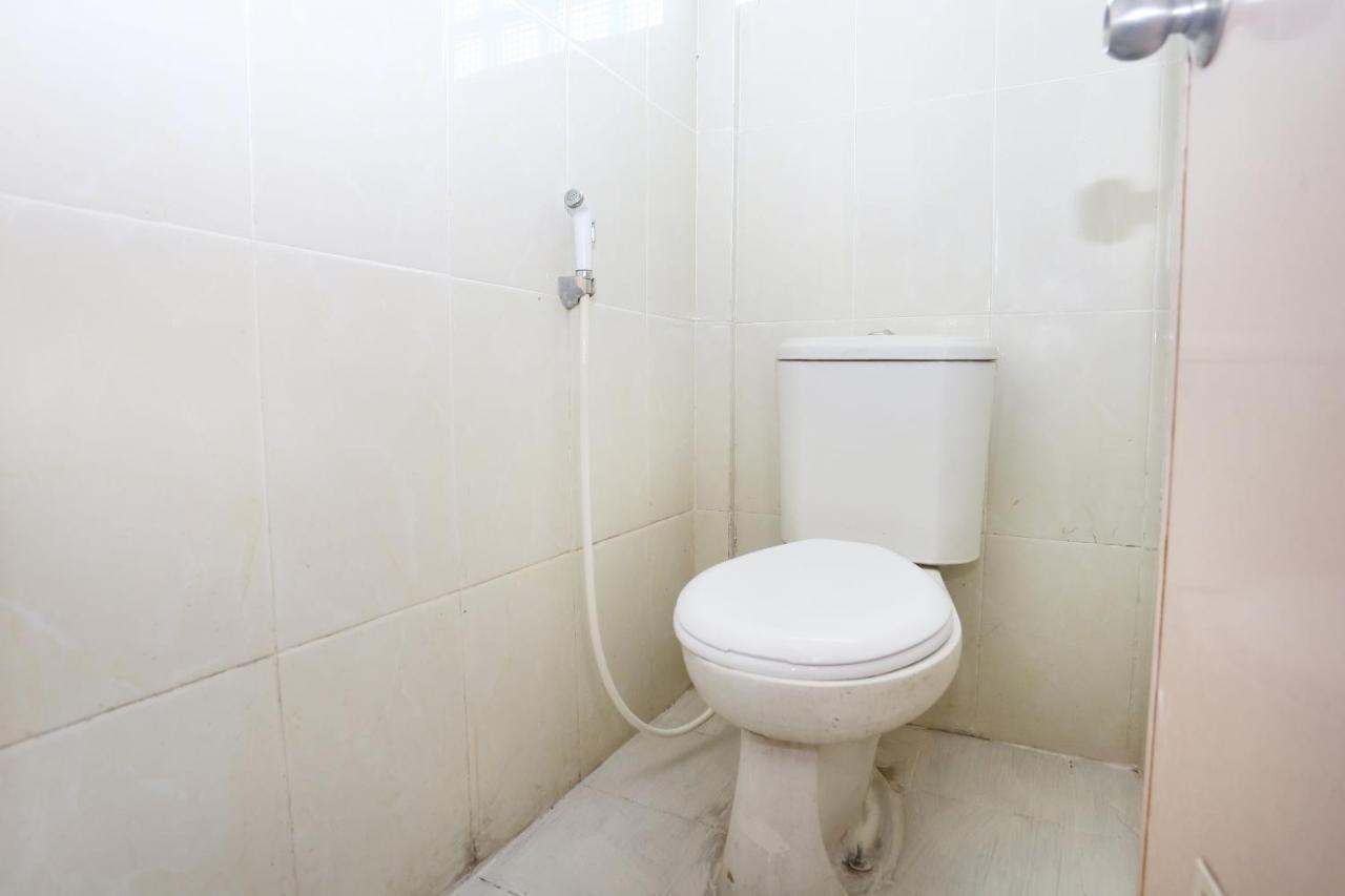 Spot On 2358 Aster Homestay Melati Экстерьер фото