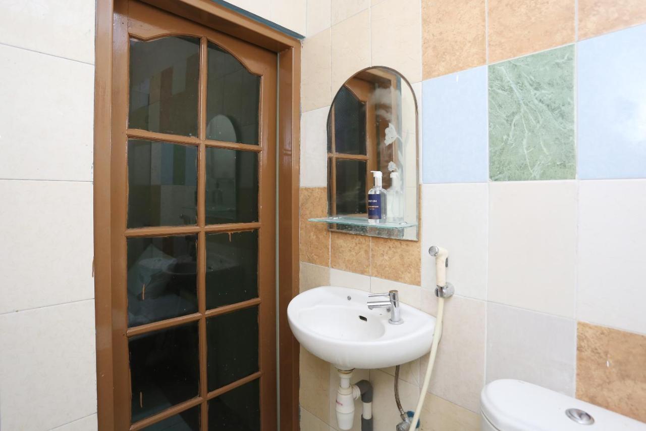 Spot On 2358 Aster Homestay Melati Экстерьер фото